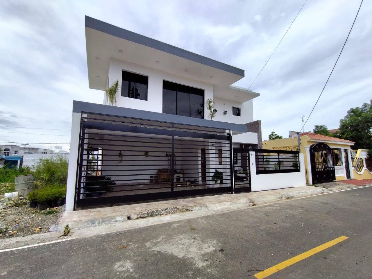 Casa en Paseo del Jardin Oriental