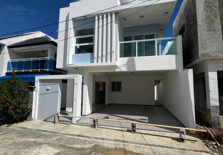Casa en Brisa Oriental