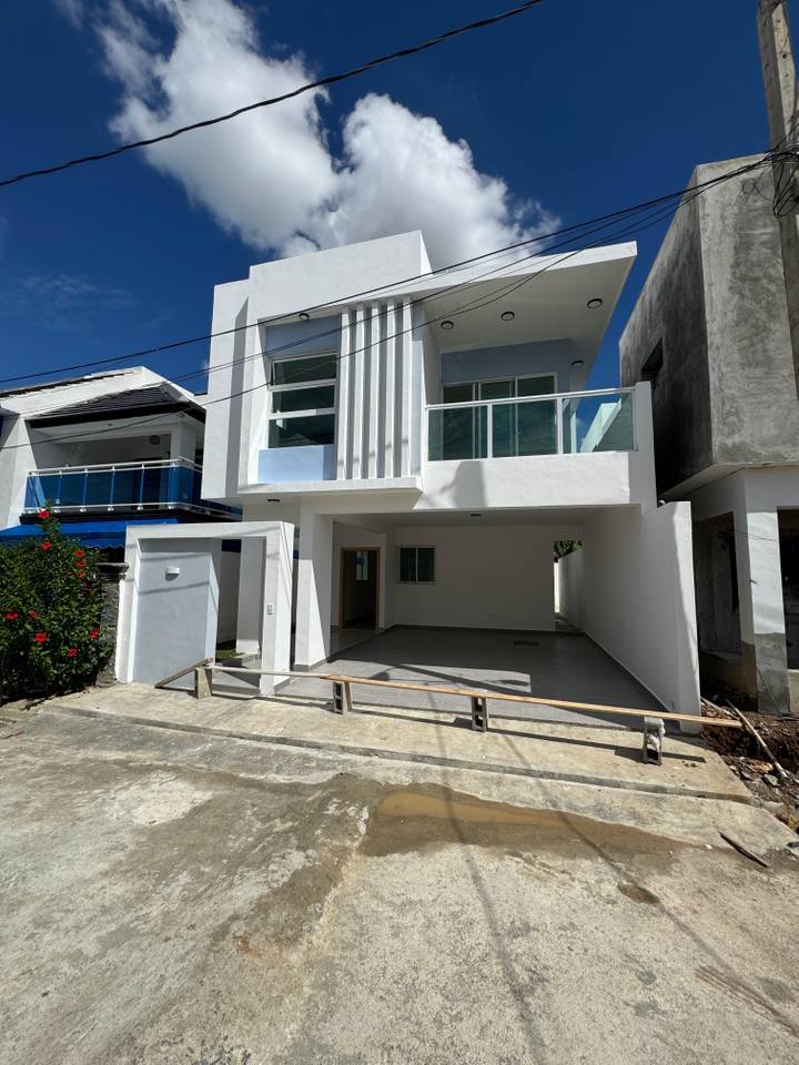 Casa en Brisa Oriental