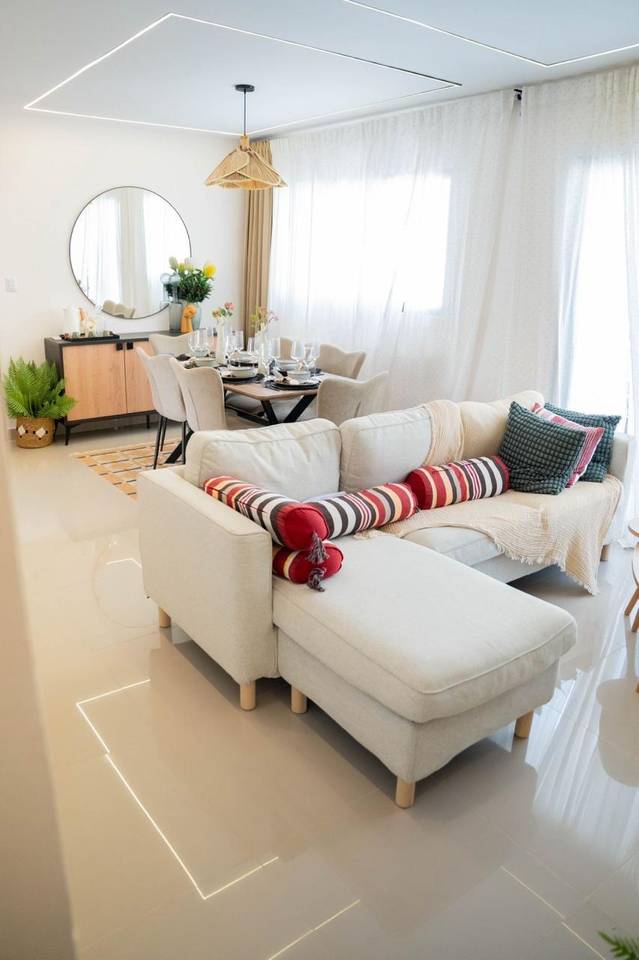 RESIDENCIAL EN AV. HIPICA, EN BRISA DEL ESTE