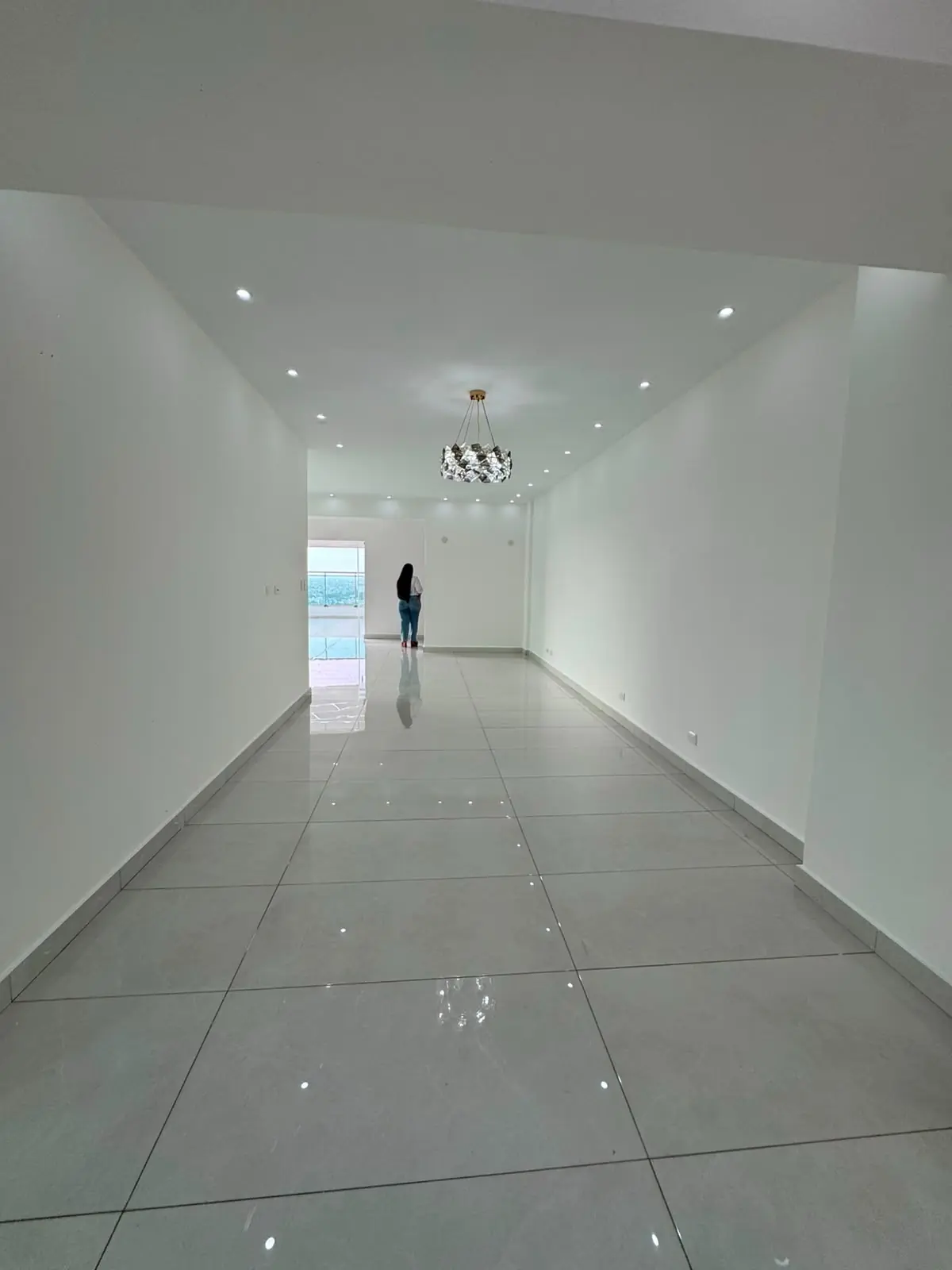 Apartamento de lujo con terraza y vistas al mar en Torre GTVI